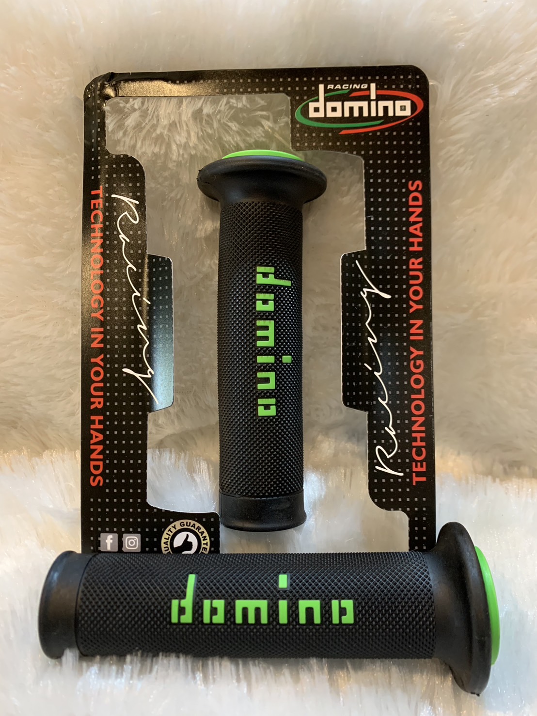 A010 ดำ-เขียว